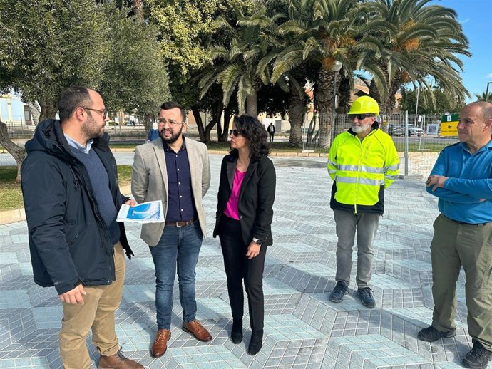 Archivo - Costas finaliza las obras del nuevo espigón de la Playa del Postiguet en Alicante