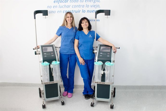 Aurea Clinic da respuesta al lipedema con una innovadora cirugía a doble máquina con la técnica de liposucción asistida por agua.