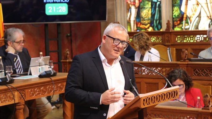 El portavoz de MÉS per Mallorca en el Consell de Mallorca, Jaume Alzamora, interviene en el Debate de Política General.