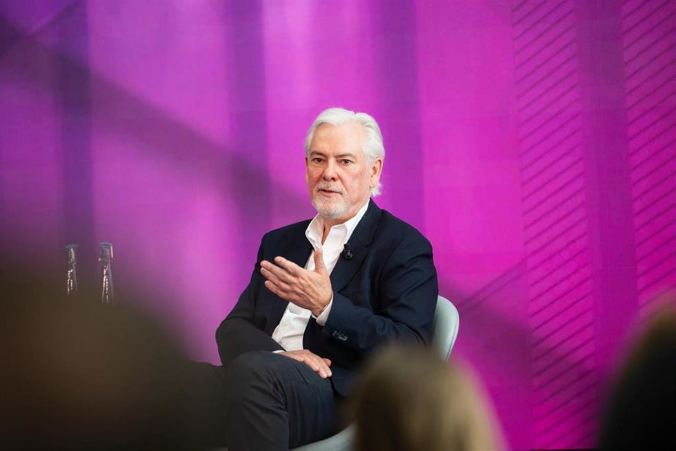 El consejero delegado de Philip Morris International (PMI), Jacek Olczak, durante el encuentro 'Technovation' organizado por la multinacional en su centro de I+D+i conocido como 'El Cubo', en Neuchtel (Suiza), a 27 de mayo de 2025.