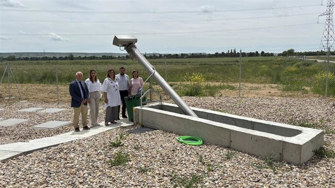 Armisén en la visita a Cascón de la Nava.