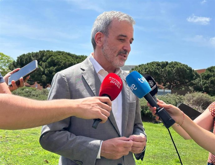 El alcalde de Barcelona, Jaume Collboni, en declaraciones a los medios este martes sobre el regreso de los Premios Goya a la ciudad 26 años después