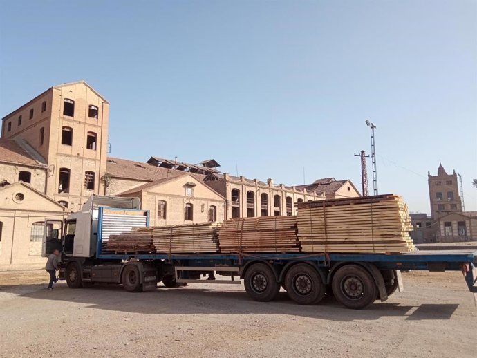 Trabajos para la habilitación de la Laboratorio de Investigación en Maderas en la antigua Azucarera