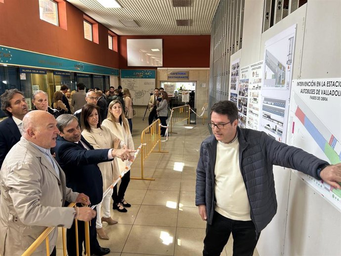 Visita institucional a las obras de la estación de autobuses de Valladolid a primeros de mayo de 2025.