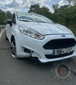 El vehículo dado a la fuga.