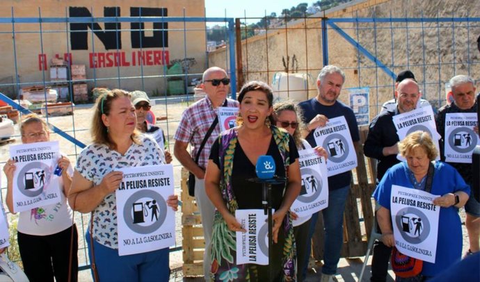 La concejala de Con Málaga en el Ayuntamiento de la ciudad, Toni Morillas, ha anunciado que su grupo defenderá en el próximo pleno una moción para exigir al alcalde que paralice el proyecto para la construcción de una gasolinera en La Pelusa.