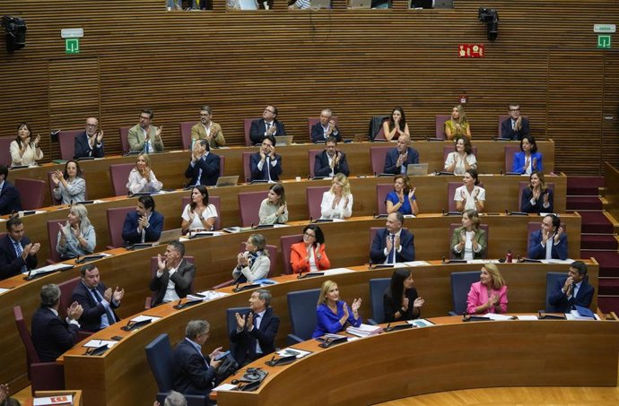 Archivo - Debate en Les Corts