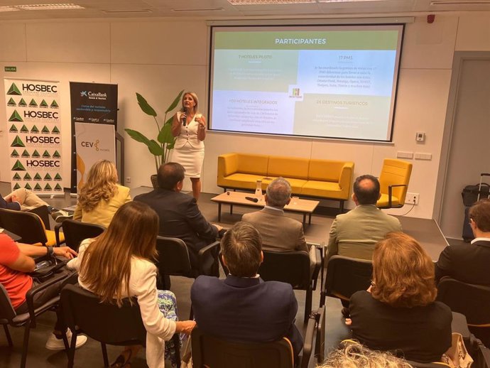 Jornada de Hosbec, Caixabank y Expedia en CEV Alicante