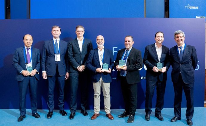 Optare Solutions, Bytetravel, Cox y EV Motors se postulan a los premios europeos Small & Mid-Cap
