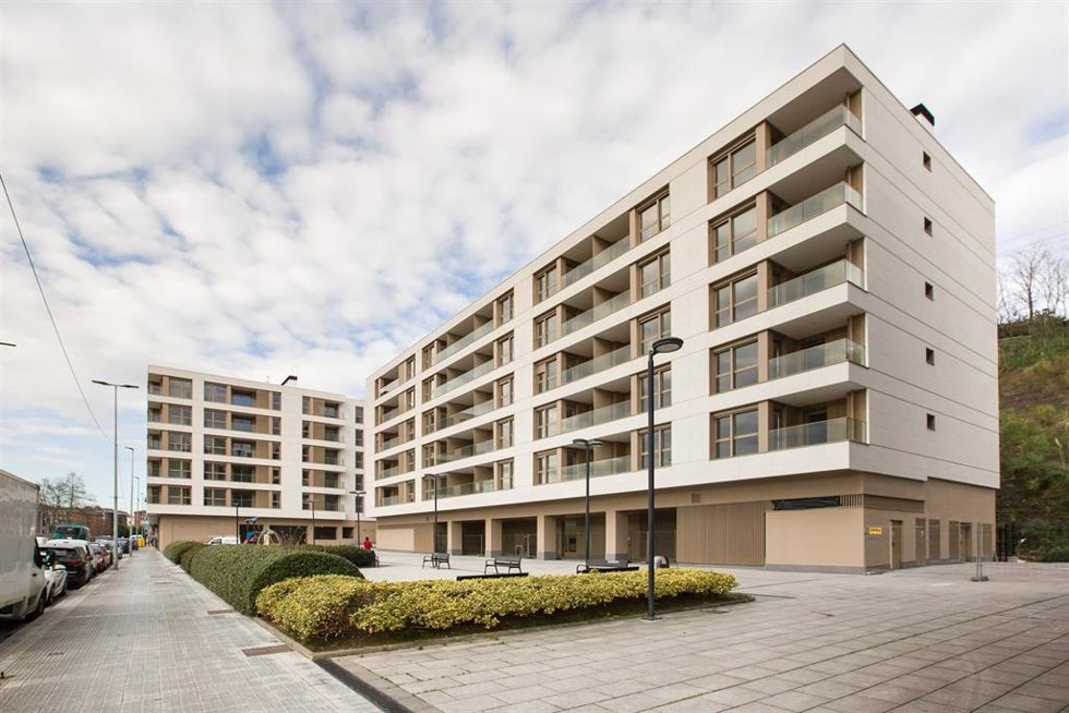 Archivo - Promoción de Neinor Homes en Lamiako, en Leioa (Bizkaia)
