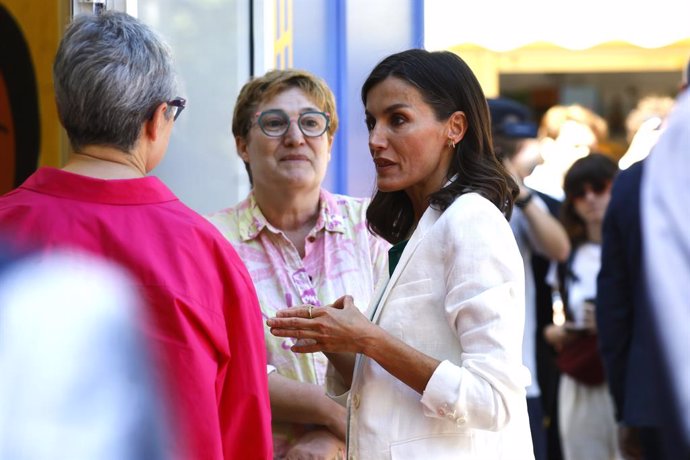 Archivo - La Reina Letizia durante la inauguración de la 83ª edición de la Feria del Libro de Madrid, en el Parque del Retiro, a 31 de mayo de 2024, en Madrid (España). La Feria del Libro se celebra anualmente con el fin de promover el libro, la lectura y