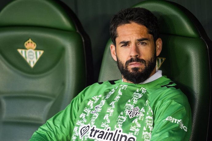 Francisco 'Isco' Alarcon of Real Betis looks on during the Spanish league, LaLiga EA Sports, football match played between Real Betis and CA Osasuna at Benito Villamarin stadium on May 11, 2025, in Sevilla, Spain.