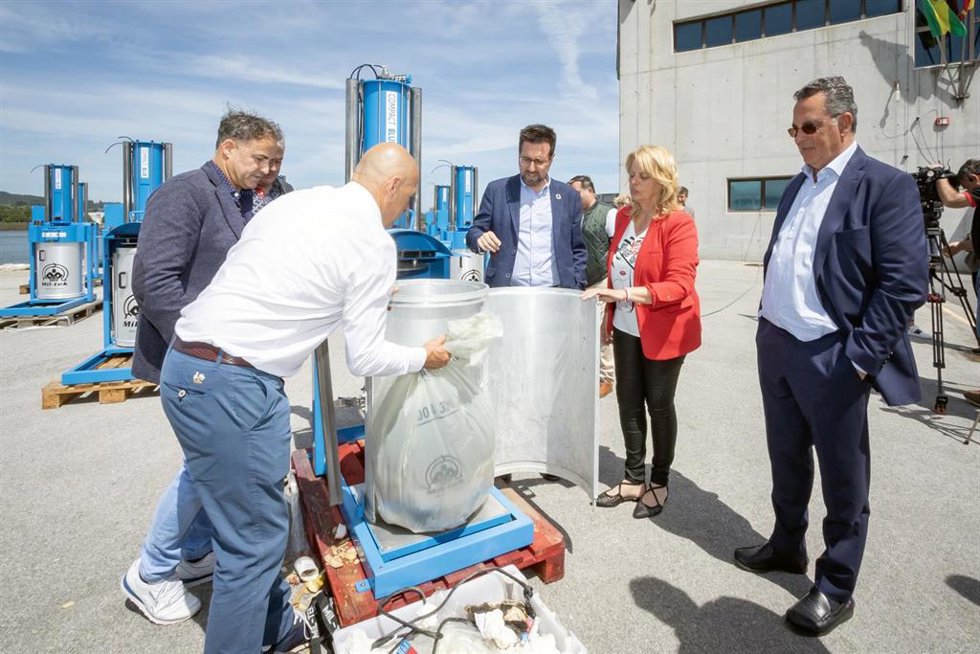 Los pesqueros de Colindres, Santoña y Laredo incorporarán compactadoras de residuos