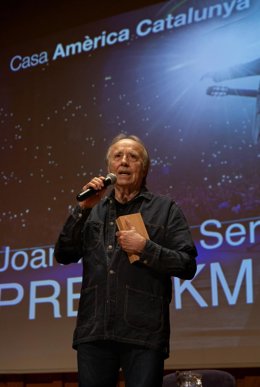Joan Manuel Serrat tras recoger el 7 Premio Km 13.774
