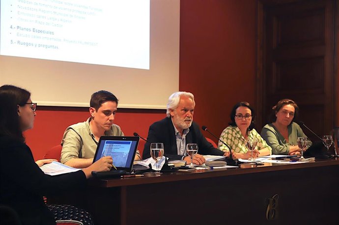 El primer teniente de alcaldesa de Jerez de la Frontera (Cádiz), Agustín Muñoz, en una nueva sesión de la Mesa del Centro Histórico.