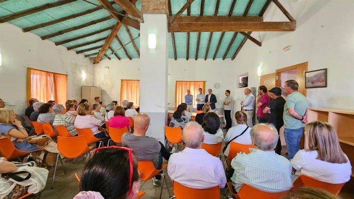 Presentación del nuevo Centro Cívico de Santa Lucía a los vecinos de Aldea Moret