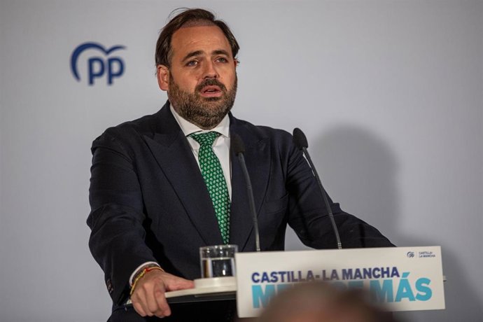 Archivo - El presidente regional del PP, Paco Núñez, en una foto de archivo.