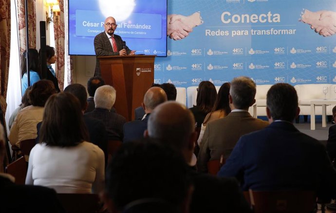 El consejero de Salud, César Pascual, clausura el evento ‘Conecta: Redes para Transformar’ organizado por Solidaridad UT III y el Hospital Santa Clotilde.
