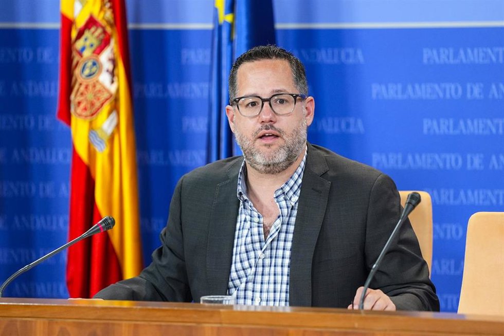 El portavoz del Grupo Mixto-Adelante Andalucía, José Ignacio García, este miércoles en rueda de prensa. 