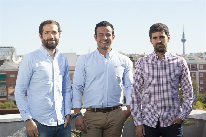 Archivo - De izquierda a derecha, Emilio Mellado (CEO, Cofundador) / Jorge Jurado (CMO, cofundador) / Javier Galve (CPTO, Cofundador)  de World Wide Mobility.