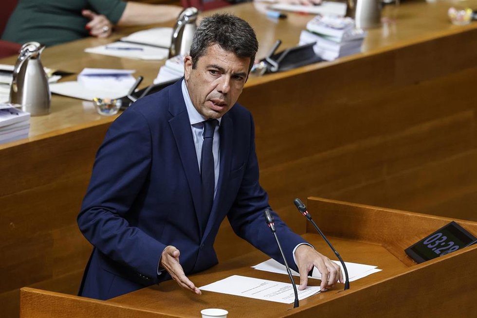 El 'president' de la Generalitat, Carlos Mazón, en una imagen de archivo en Les Corts