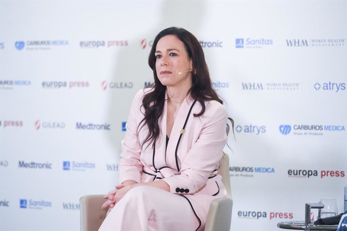 A Ministra Regional de Saúde e Serviços Sociais do Governo Regional da Extremadura, Sara García Espada, durante um café da manhã sociossanitário da Europa Press no Hyatt Regency Hesperia Hotel, em 28 de maio de 2025, em Madri (Espanha).