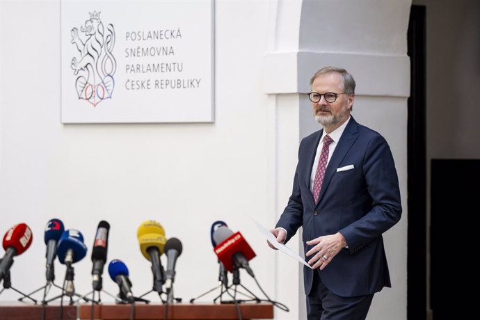 Archivo - 07 March 2025, Czech Republic, Prague: Czech Prime Minister Petr Fiala arrives for a press conference on the current steps in addressing illegal migration and the proposal to tighten asylum and return policy. Photo: Deml Ondej/CTK/dpa