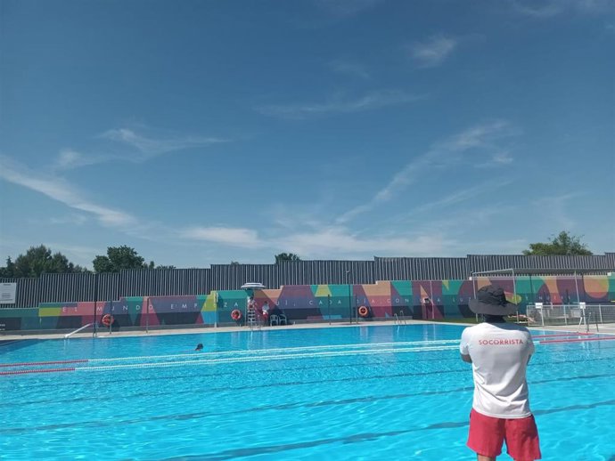 Todas las piscinas municipales al aire libre abrirán el 1 de julio, se podrá pagar con bizzum y ofrecerán cursos RCP
