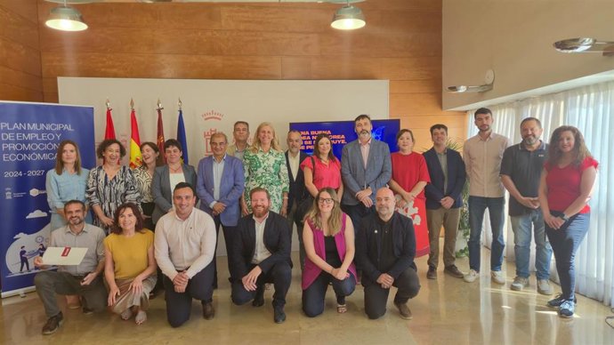 Imagen de la presentación de la convocatoria del XXXIII Concurso de Proyectos Empresariales, bajo la denominación 'Edición Murcia 1200'