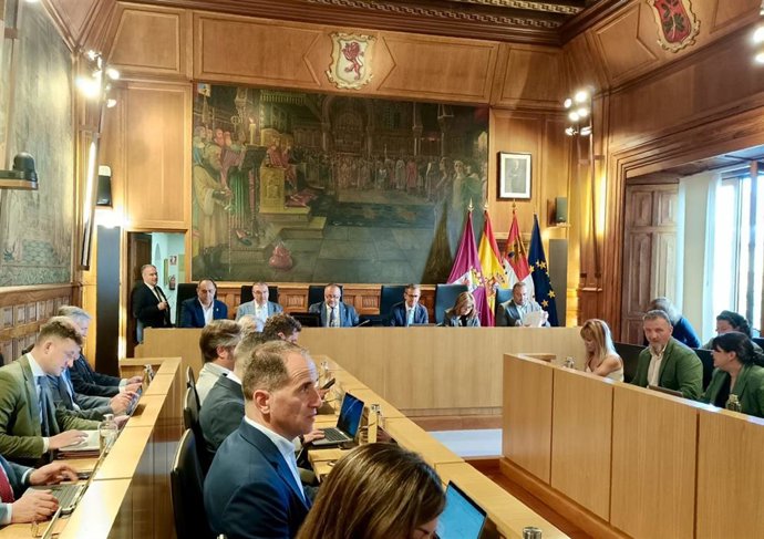 Imagen del pleno de la Diputación de León celebrado este miércoles