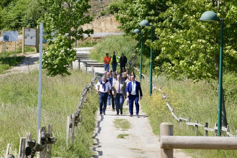 Inauguración de la recuperación de espacios degradados en la ladera del monte de Suances