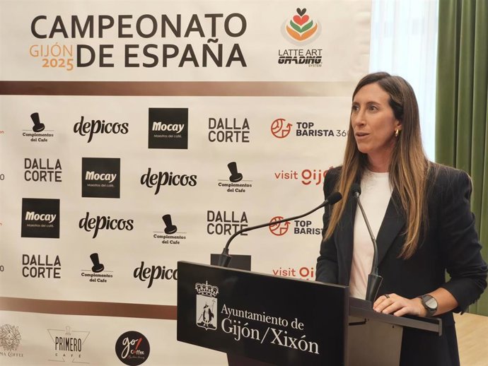 La vicealcaldesa de Gijón y concejala de Economía, Empleo, Turismo e Innovación, Ángela Pumariega, durante la presentación de la segunda edición del Campeonato de España de Latte Art.