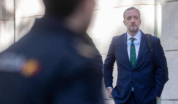 Archivo - El ex secretario de Estado de Seguridad Francisco Martínez a su llegada para declarar en la Audiencia Nacional, a 28 de octubre de 2024, en Madrid (España). El juez de la Audiencia Nacional (AN) Santiago Pedraz toma declaración como investigado 