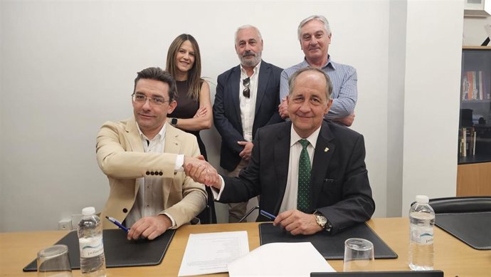 ARIAUTO y Urbaser Soluciones Industriales renuevan su alianza para la recogida de residuos en los talleres de vehículos