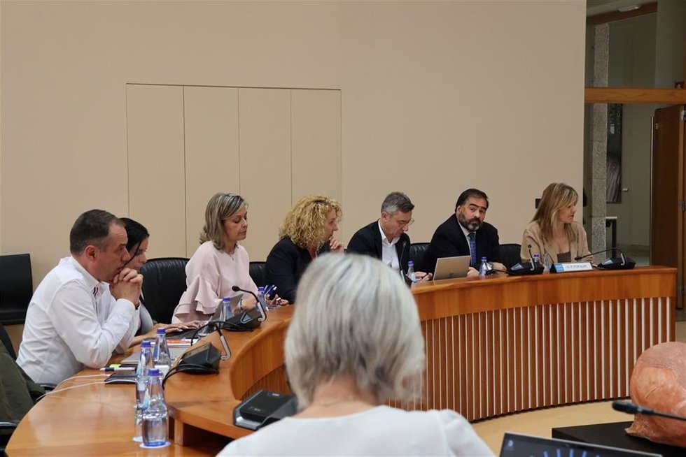Comisión 3 de economía, hacienda y presupuestos del Parlamento gallego.