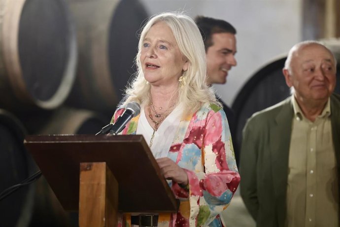 Mercedes Colombo en la presentación del cartel anunciador de las Carreras de Caballo de Sanlúcar.