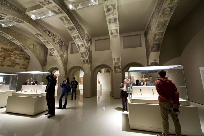 Archivo - Obras murales de la Sala Capitular del Monasterio de Sijena