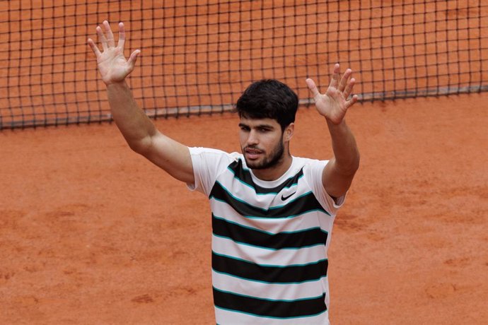 Carlos Alcaraz of Spain during the Roland-Garros 2025, French Open, Grand Slam tennis tournament on 26 May 2025 at Roland-Garros stadium in Paris, France - Photo Tnani Badreddine / DPPI