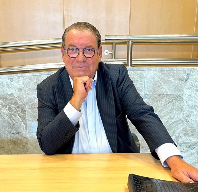 Juan Molas.