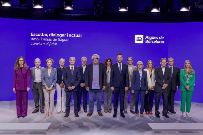 Aigües de Barcelona aborda la sequía en una jornada con sus grupos de relación.