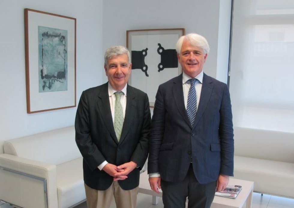 Archivo - El presidente del Consejo General de la Abogacía Española (CGAE), Salvador González, se ha reunido este miércoles con el nuevo presidente de la Audiencia Nacional (AN), Juan Manuel Fernández, con el objetivo.