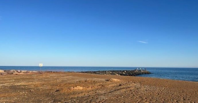 Obras del espigón de La Antilla.