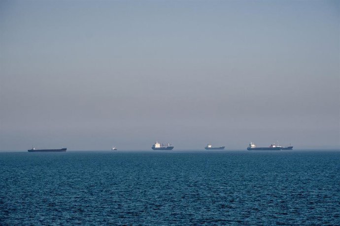 Archivo - Varios buques en el Mar Negro.