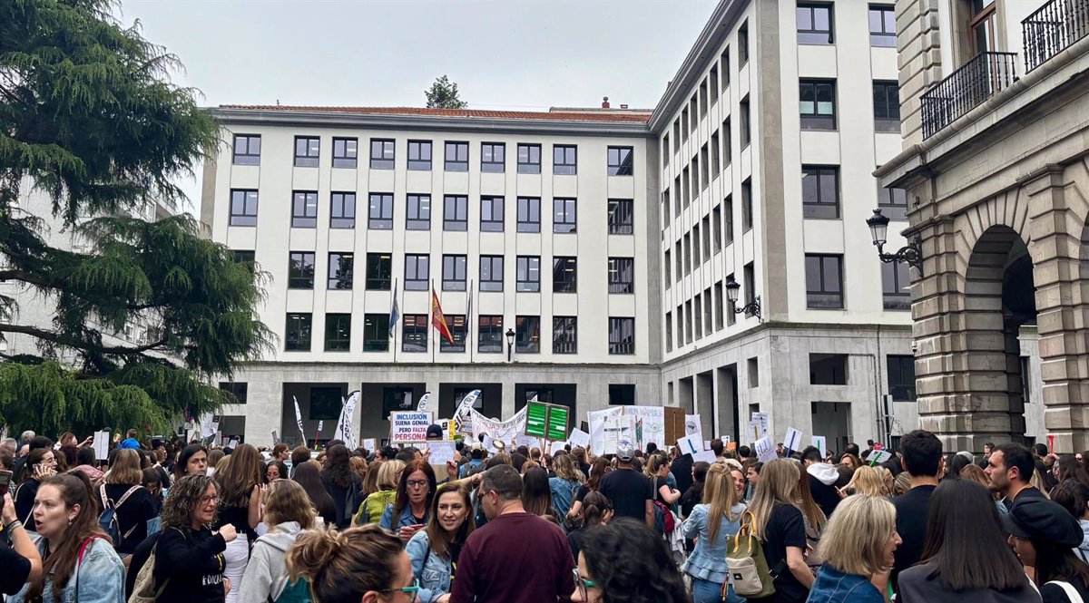 Educación convoca a los sindicatos de enseñanza a una mesa de negociación este viernes