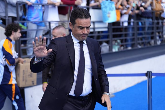 Alberto Toril, head coach of Real Madrid, gestures during the Spanish Women League, Liga F, football match played between Real Madrid and UDCA Tenerife at Alfredo Di Stefano stadium on May 11, 2025, in Valdebebas, Madrid, Spain.