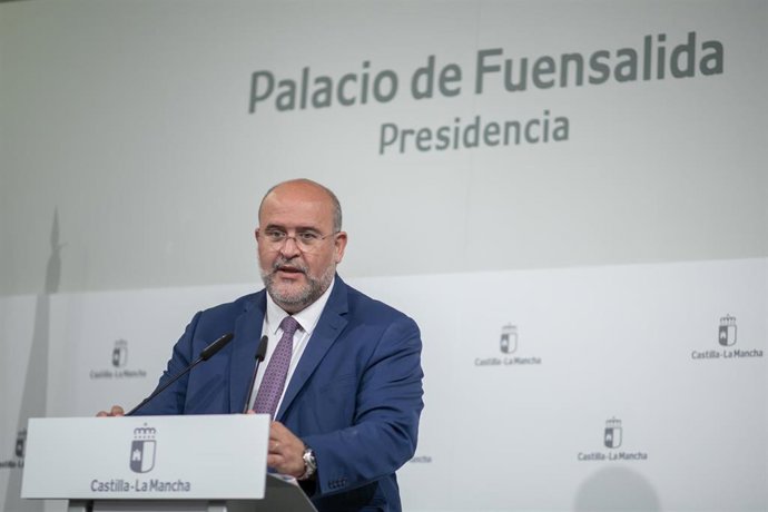 Archivo - El vicepresidente primero del Gobierno regional, José Luis Martínez Guijarro
