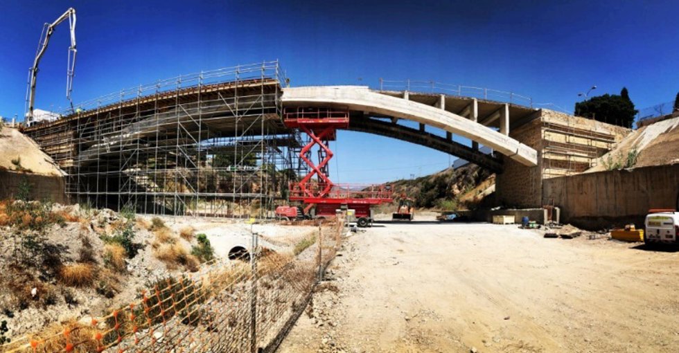 Archivo - Puente en Almería