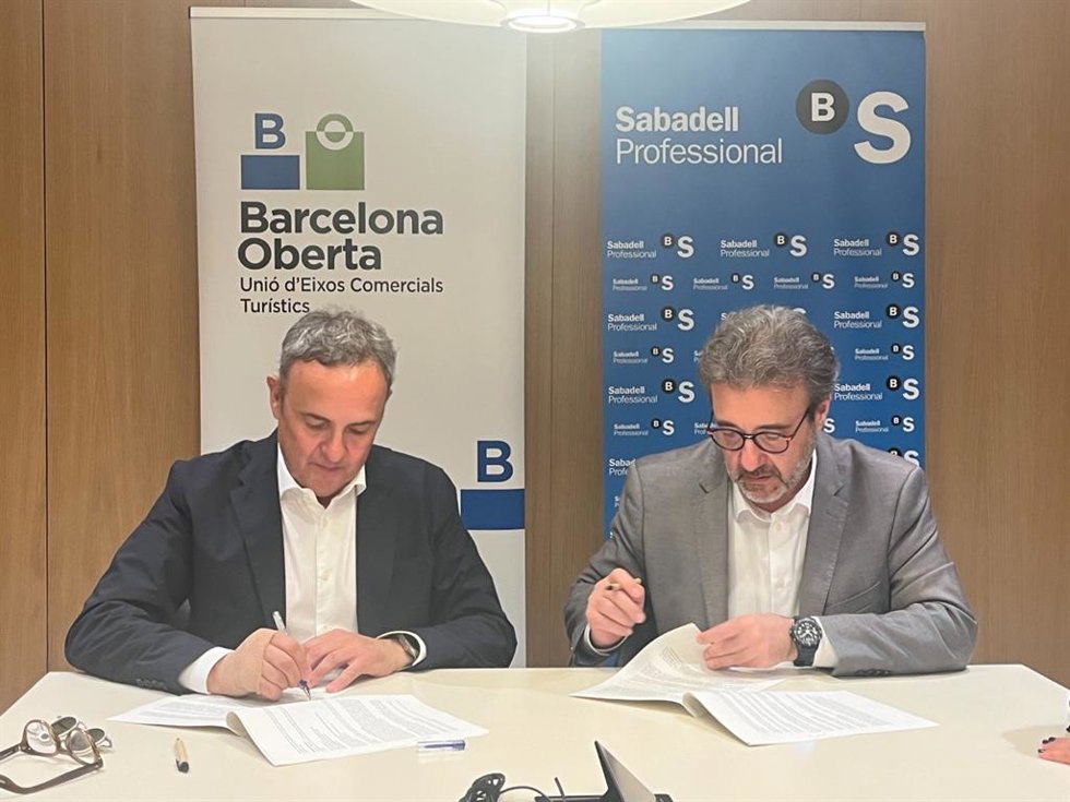 Momento de la firma del acuerdo.
