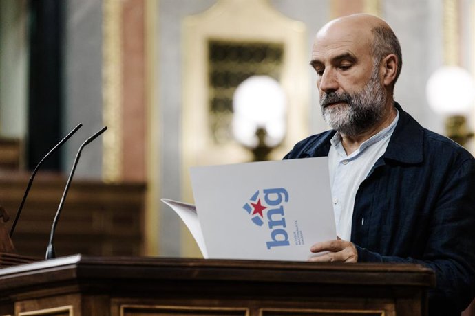 El diputado de BNG Néstor Rego interviene durante un pleno en el Congreso de los Diputados, a 27 de mayo de 2025, en Madrid (España). 