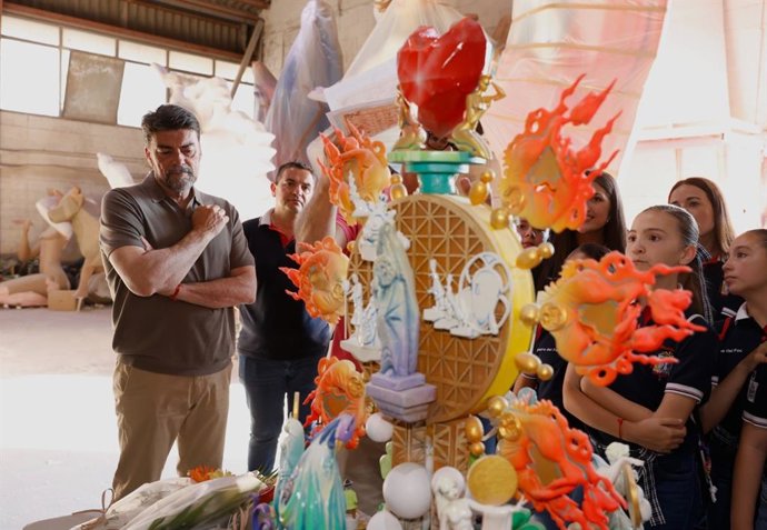 El Remate De La Hoguera Oficial 'Identidad' Se Levantará En La Tarde Del Martes 17 De Junio